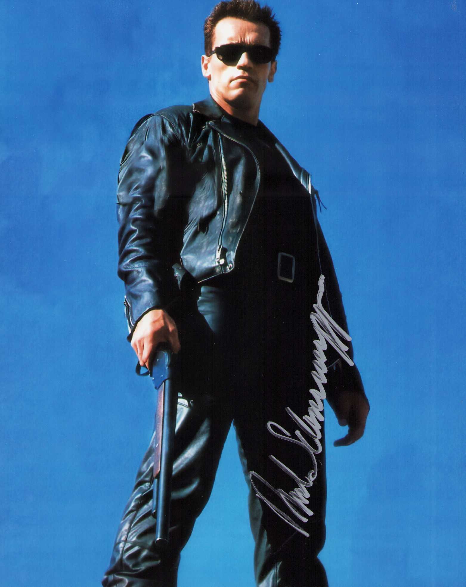 Arnold schwarzenegger signed Terminator photograph (1 of 1)