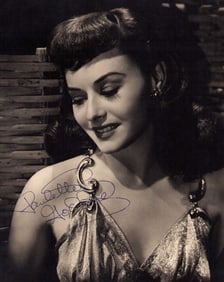 Paulette Goddard signed vintage photograph