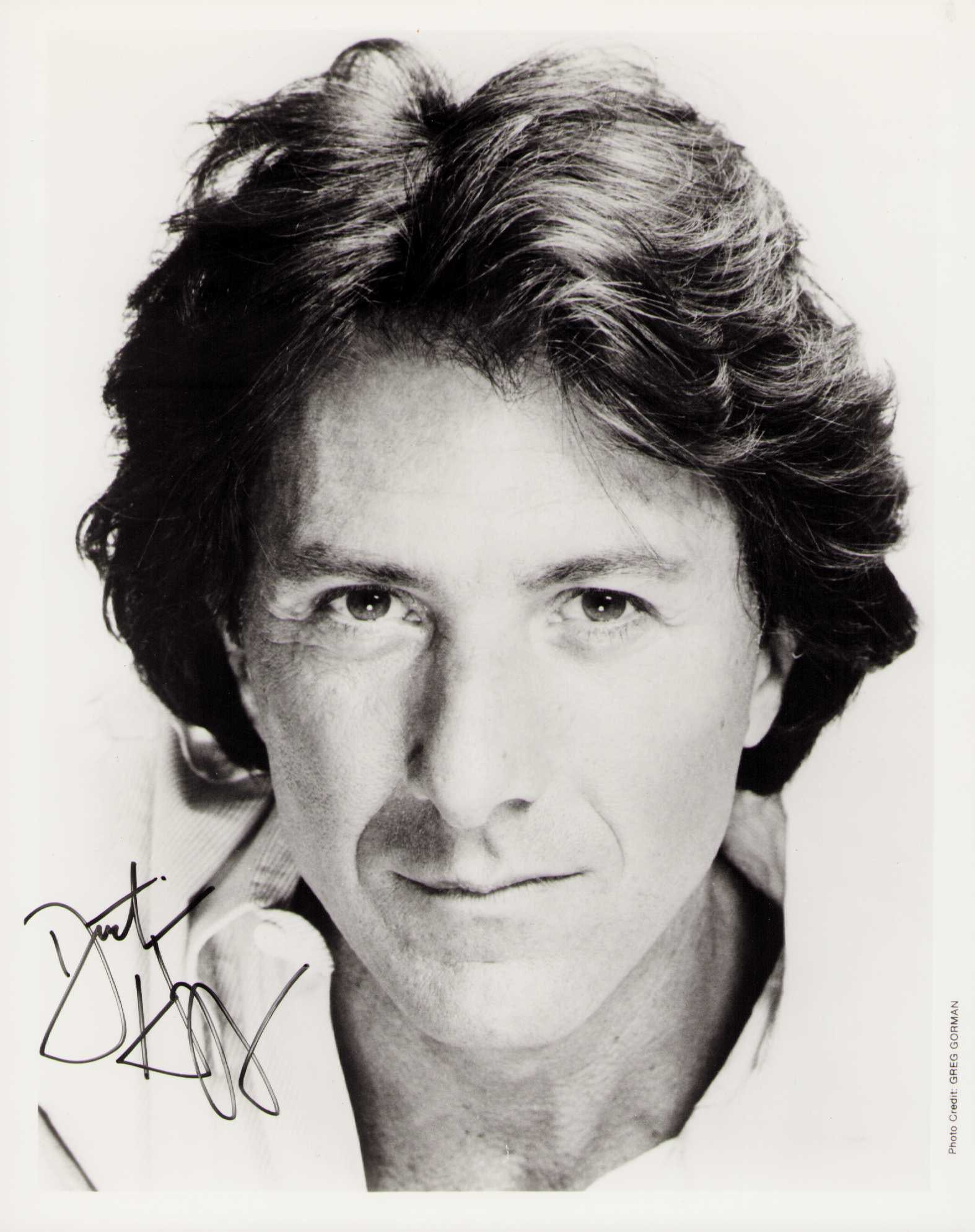 Dustin Hoffman signed photograph: Dustin Hoffman vintage signed portrait of the legendary actor Certificate of AuthenticityEVERY item in this auction comes with at minimum a fully illustrated and serial numbered COA signed by the worl