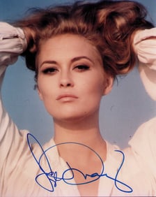 Faye Dunaway signed photograph