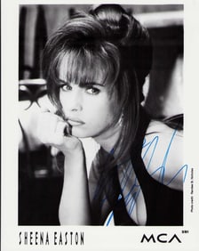 Sheena Easton signed photograph