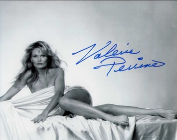 Valerie Perrine signed photograph