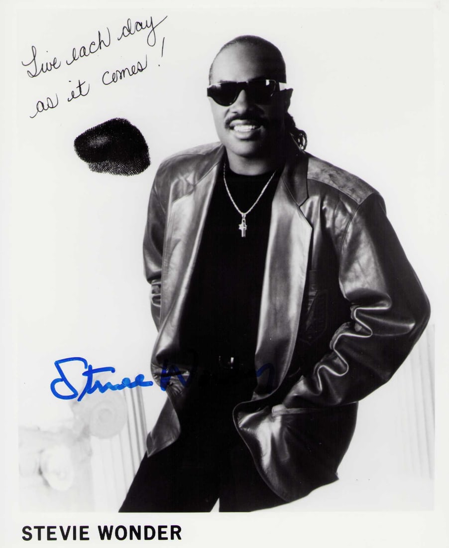 Stevie Wonder signed photograph (1 of 1)
