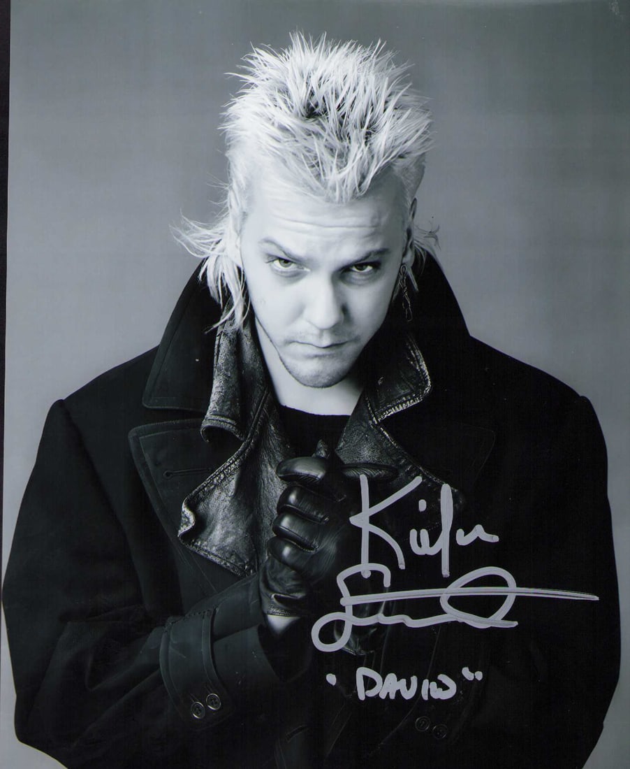 Keifer Sutherland signed photograph (1 of 1)