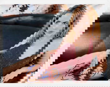 Emma Caulfield signed photograph