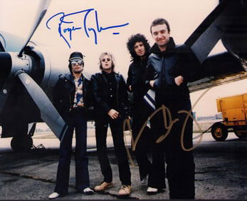 QUEEN signed photograph