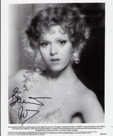 Bernadette Peters signed photograph