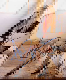 Avril Lavigne signed photo