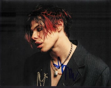 Yungblud signed photo