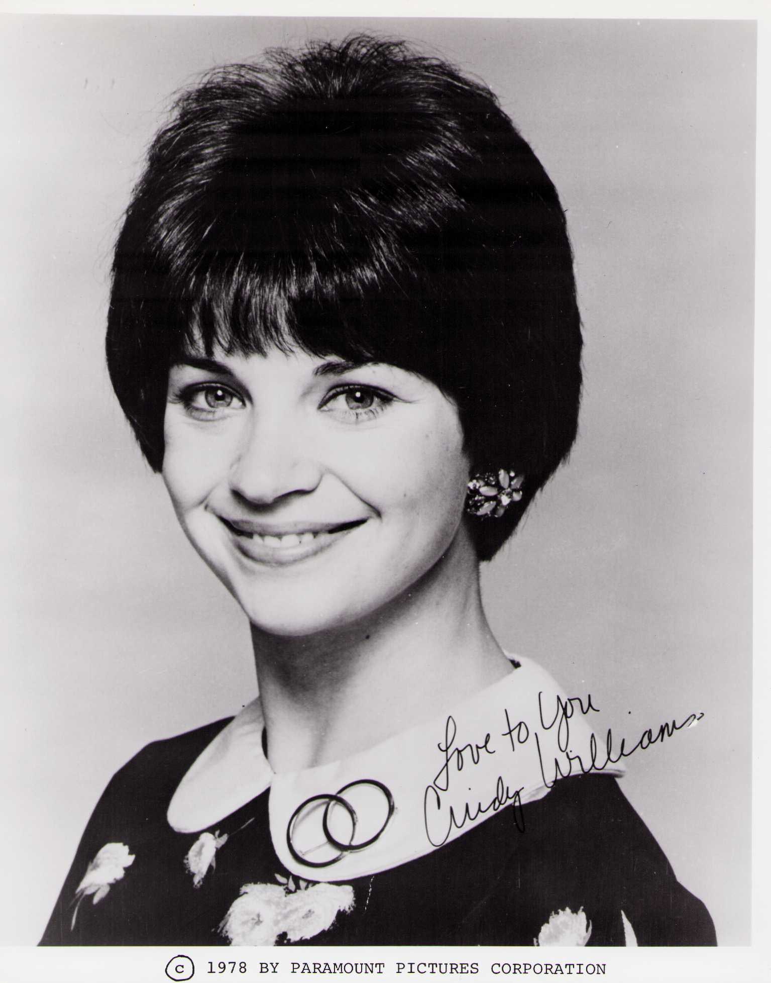 Cindy Williams signed photo (1 of 1)