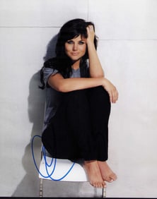 Tiffani Amber Thiessen signed photo