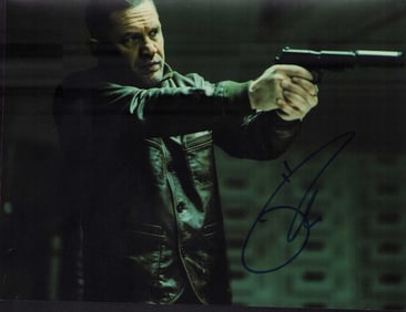 Tom Hardy signed photo B