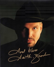 Garth Brooks signed photo