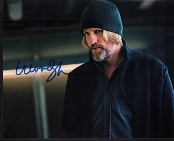 Woody Harrelson signed photo 8x10