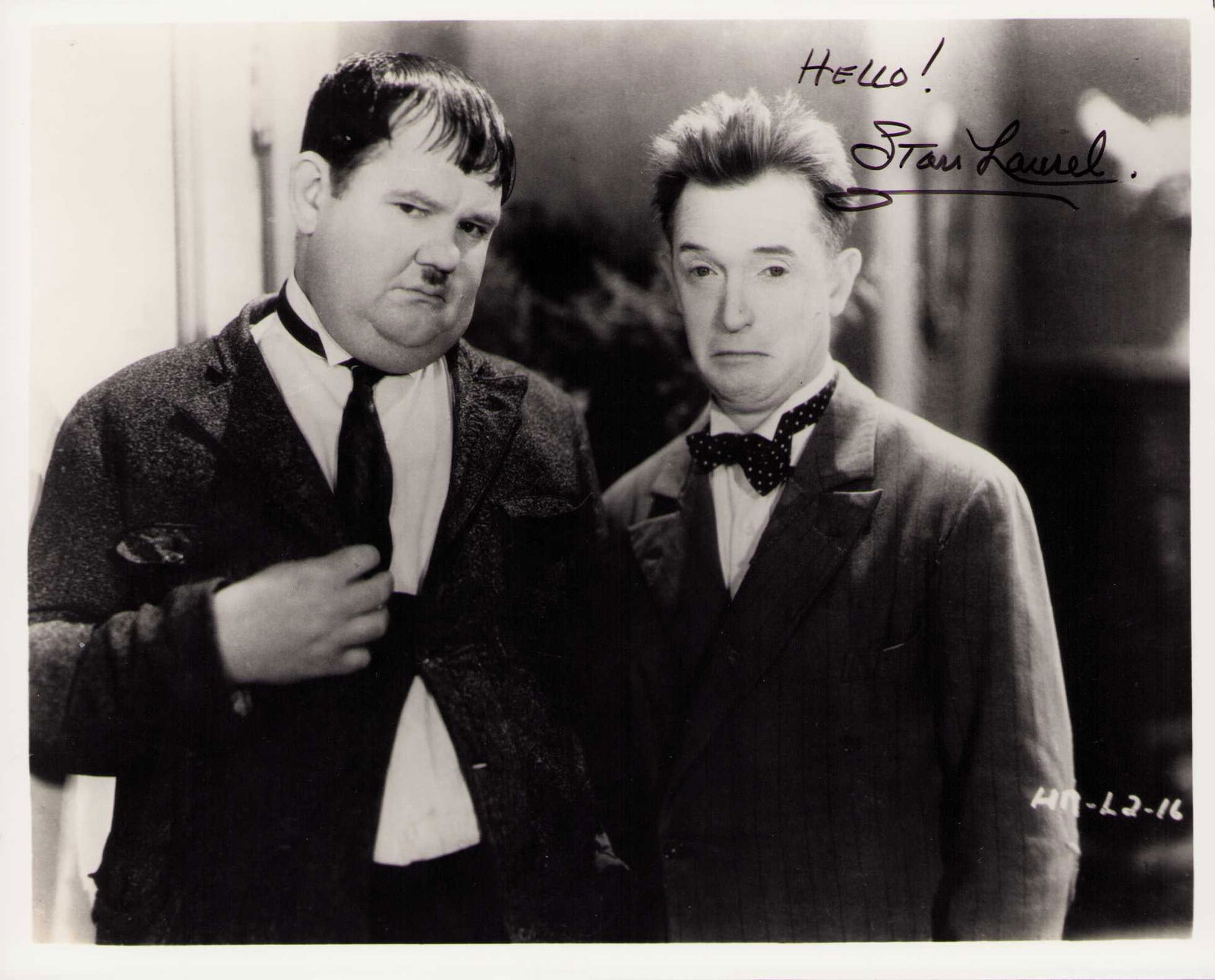 Stan Laurel signed photo 8x10 (1 of 1)