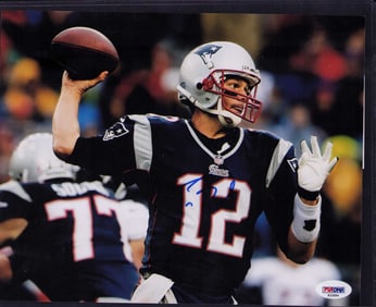 Tom Brady signed 8x10 photograph PSA DNA