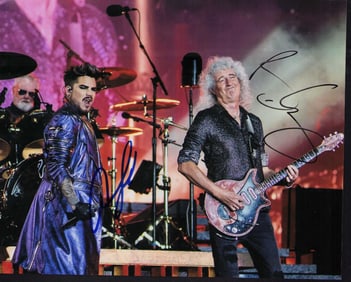 QUEEN signed photograph