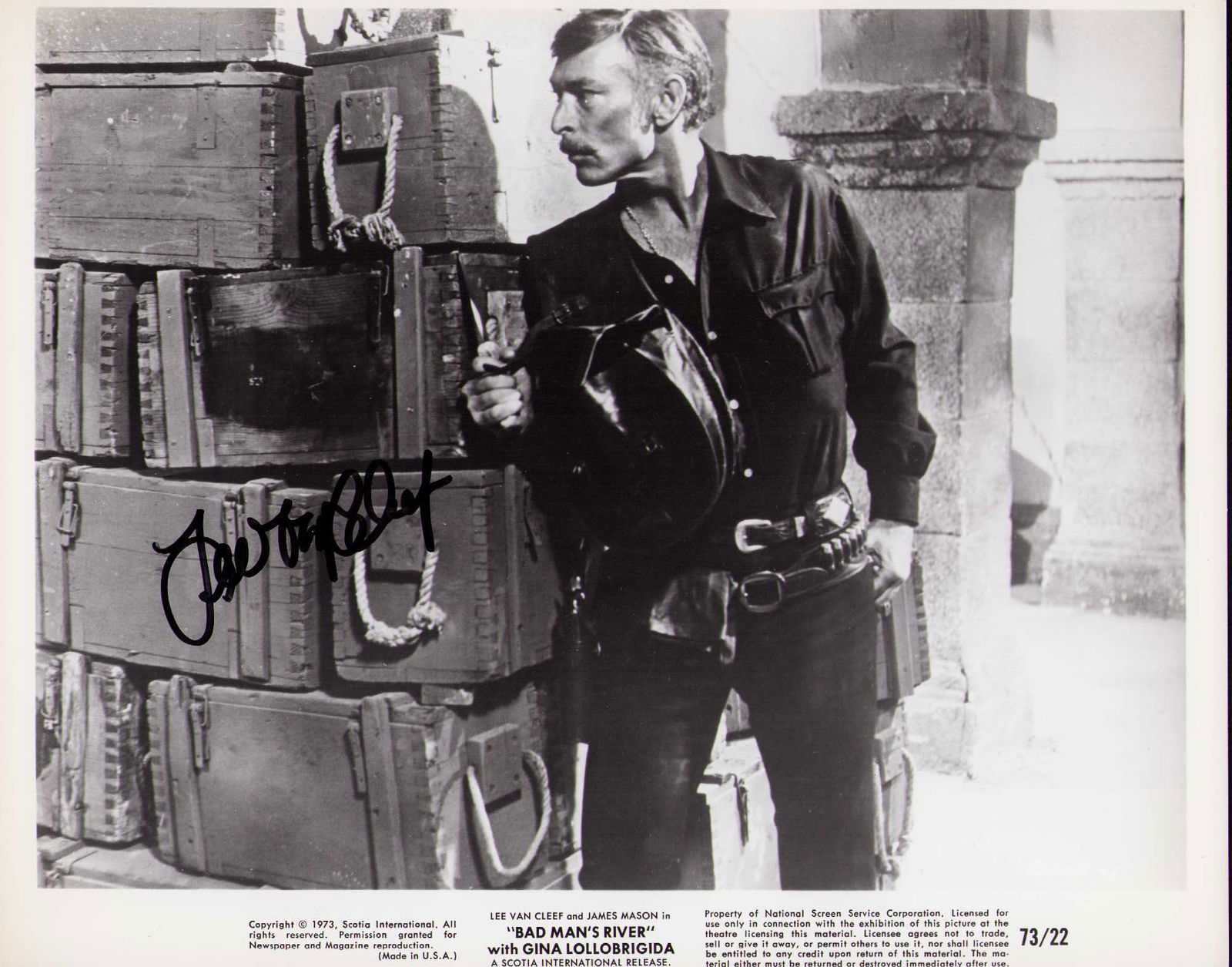 Lee Van Cleef signed photograph (1 of 1)