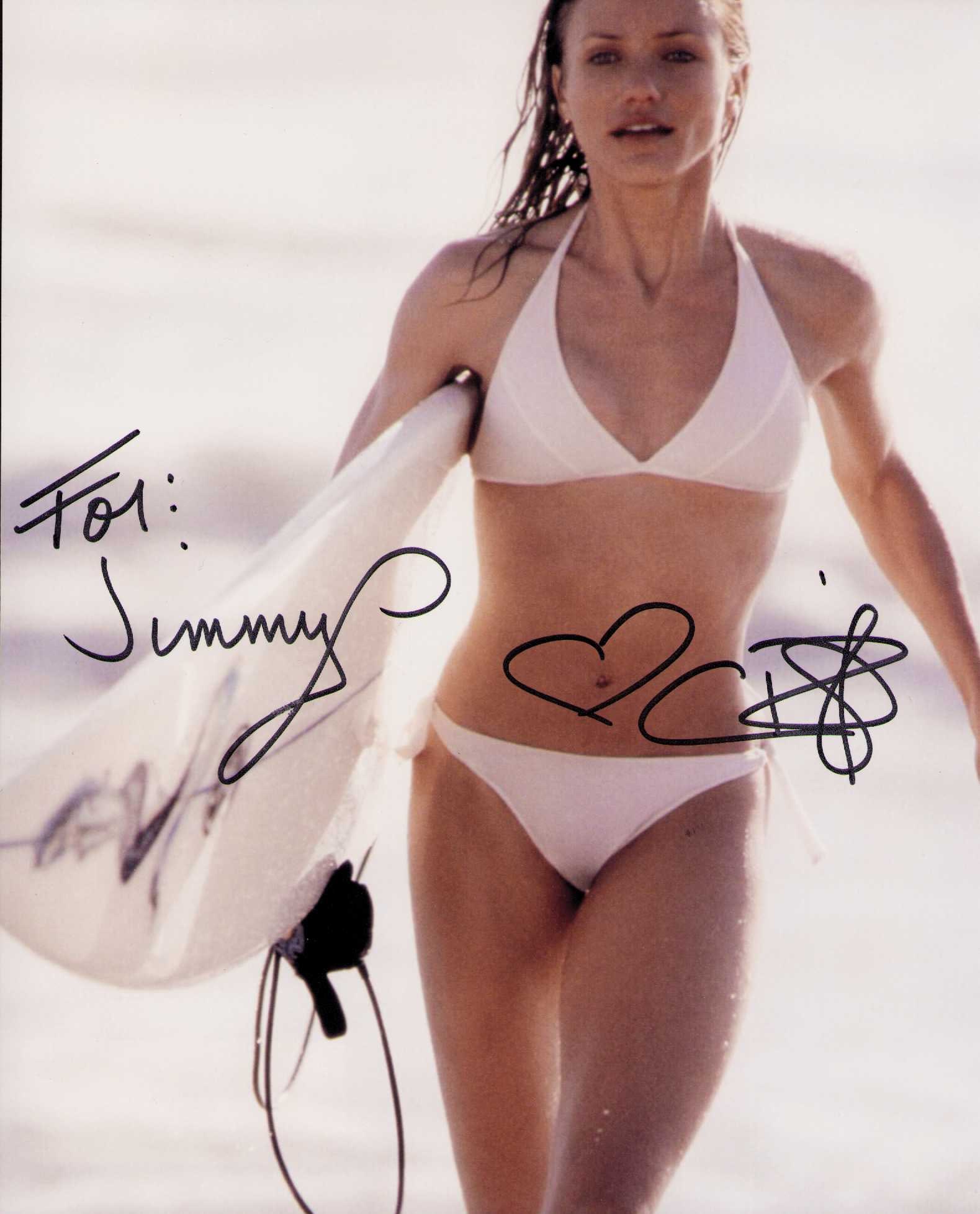 Cameron Diaz signed photograph: Sexy from Charlies Angels in person signed to fan 8x10 of the rare signer Certificate of AuthenticityEVERY item in this auction comes with at minimum one fully illustrated and serial numbered COA sign