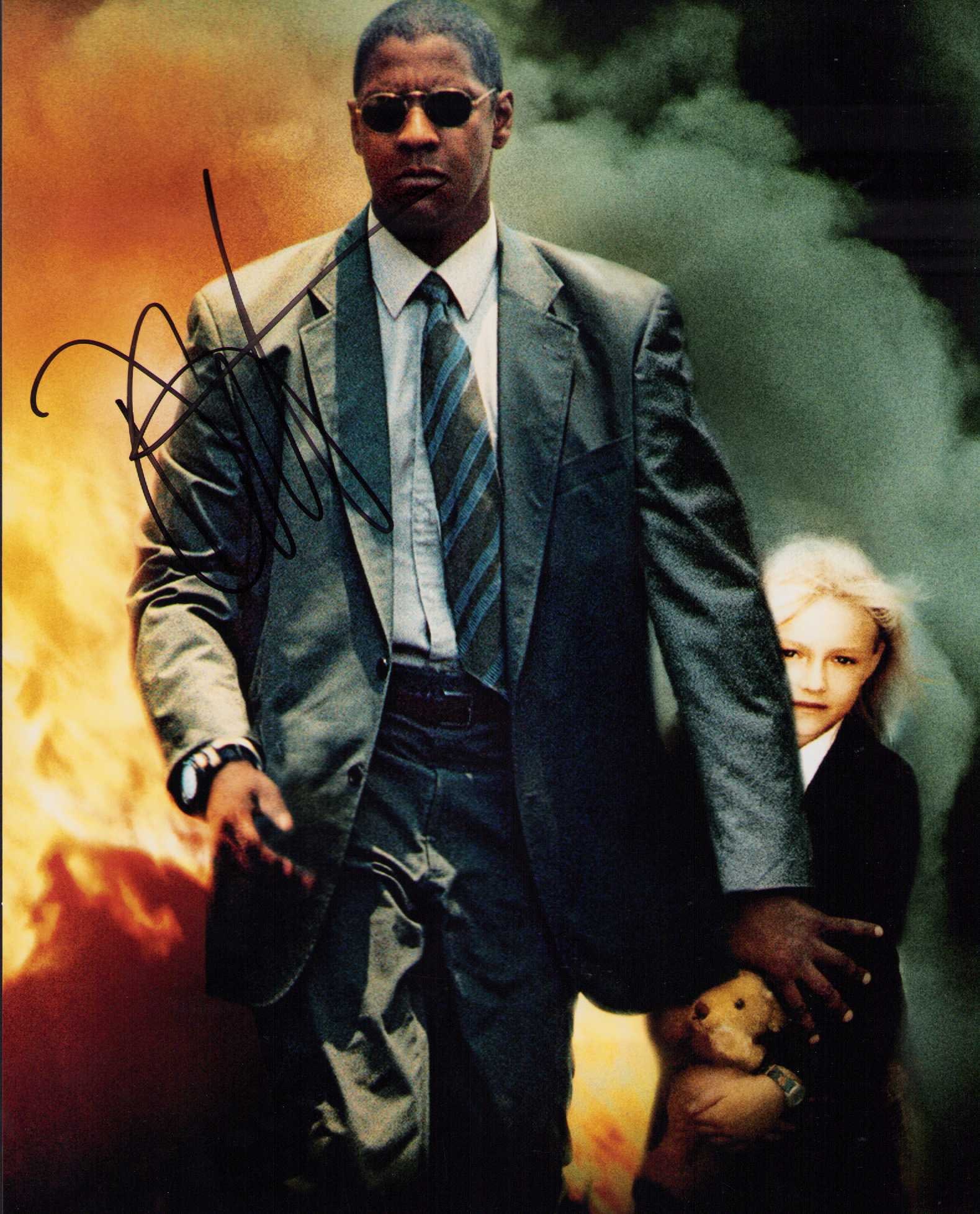 Denzel Washington signed photograph (1 of 1)