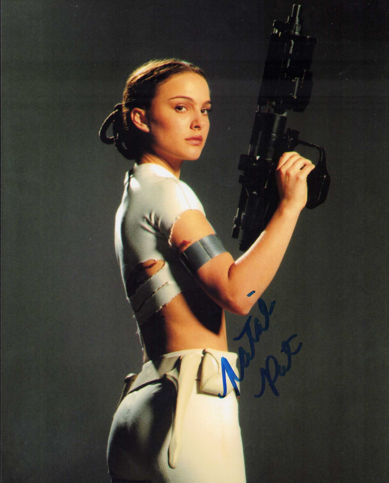 Natalie Portman signed photograph Star Wars: Scarce signer signed as Star Wars star Certificate of AuthenticityEVERY item in this auction comes with at minimum one fully illustrated and serial numbered COA signed by the worlds leading authentica