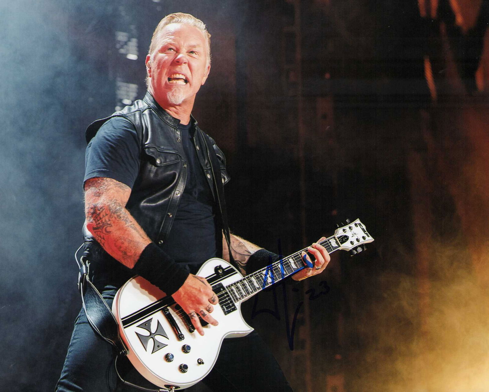James Hetfield signed Metallica photograph (1 of 1)