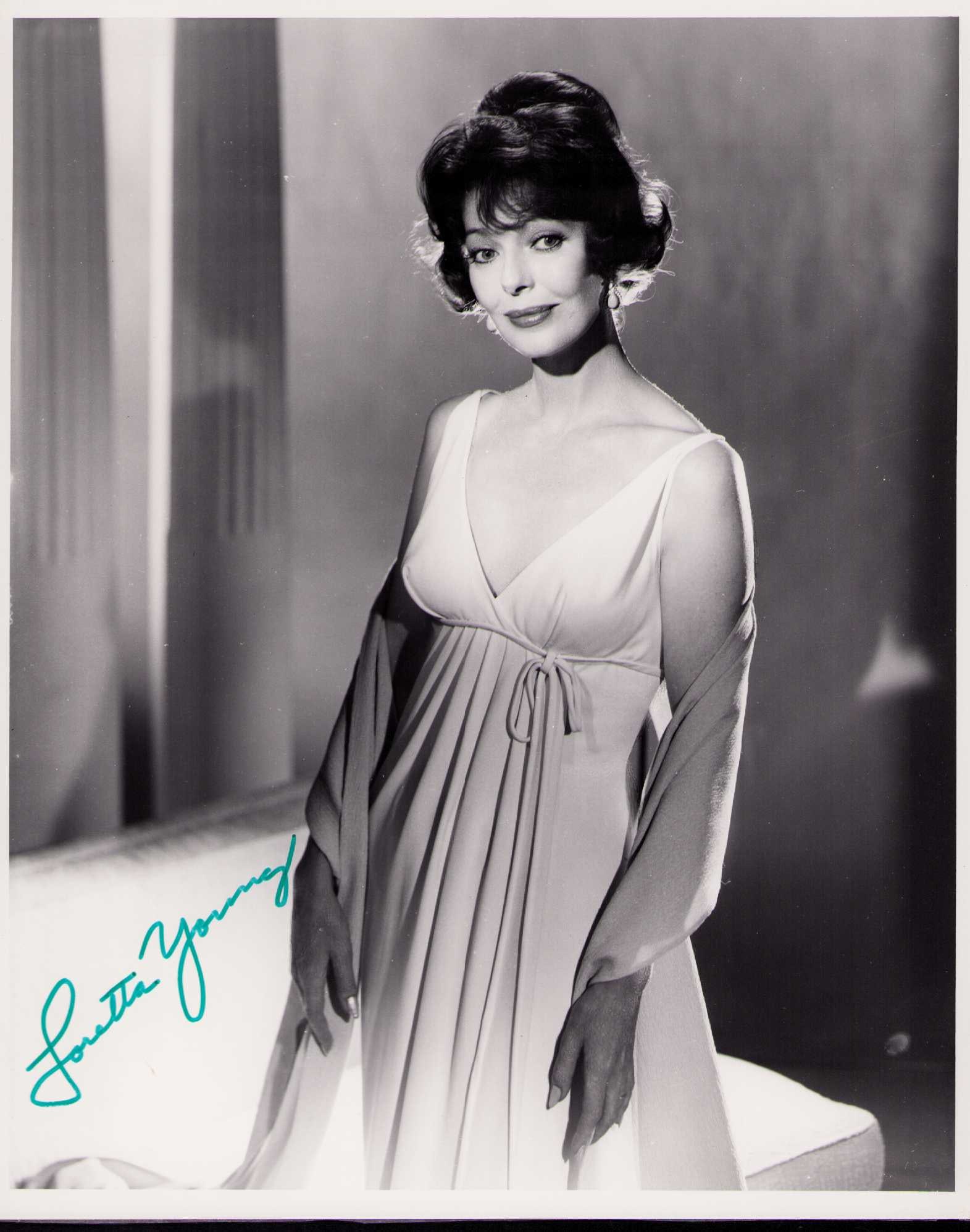 Loretta Young signed photograph (1 of 1)