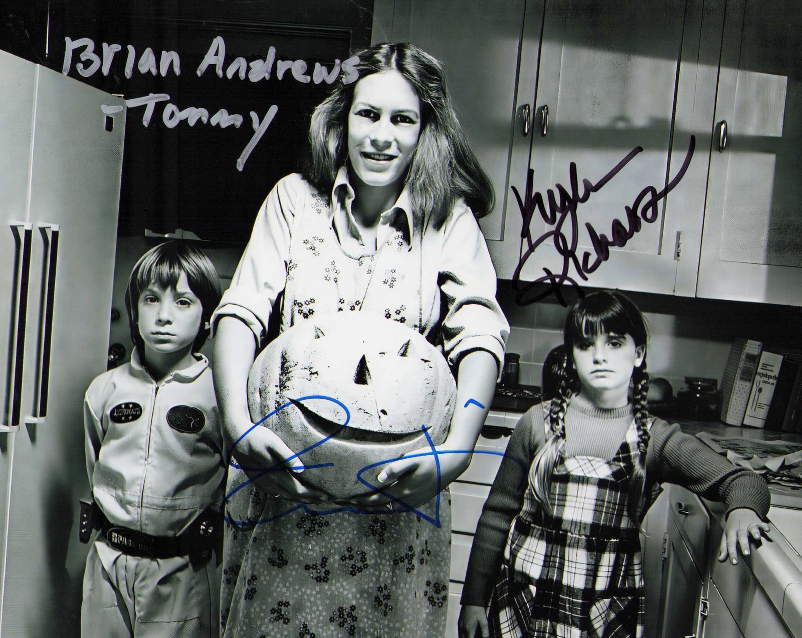 Rare Halloween cast signed photograph (1 of 1)