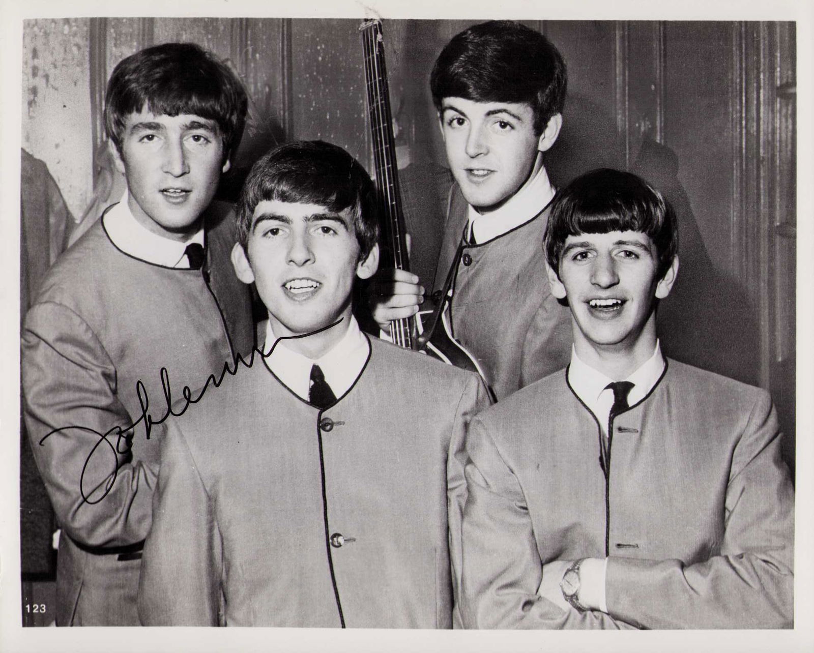 John Lennon rare signed Beatles photograph (1 of 1)