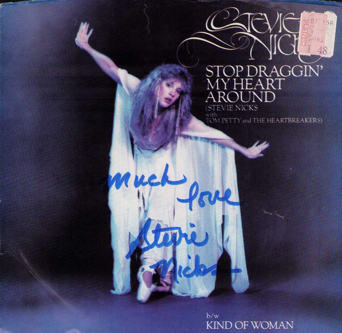 Stevie Nicks signed 45rpm record sleeve (1 of 1)