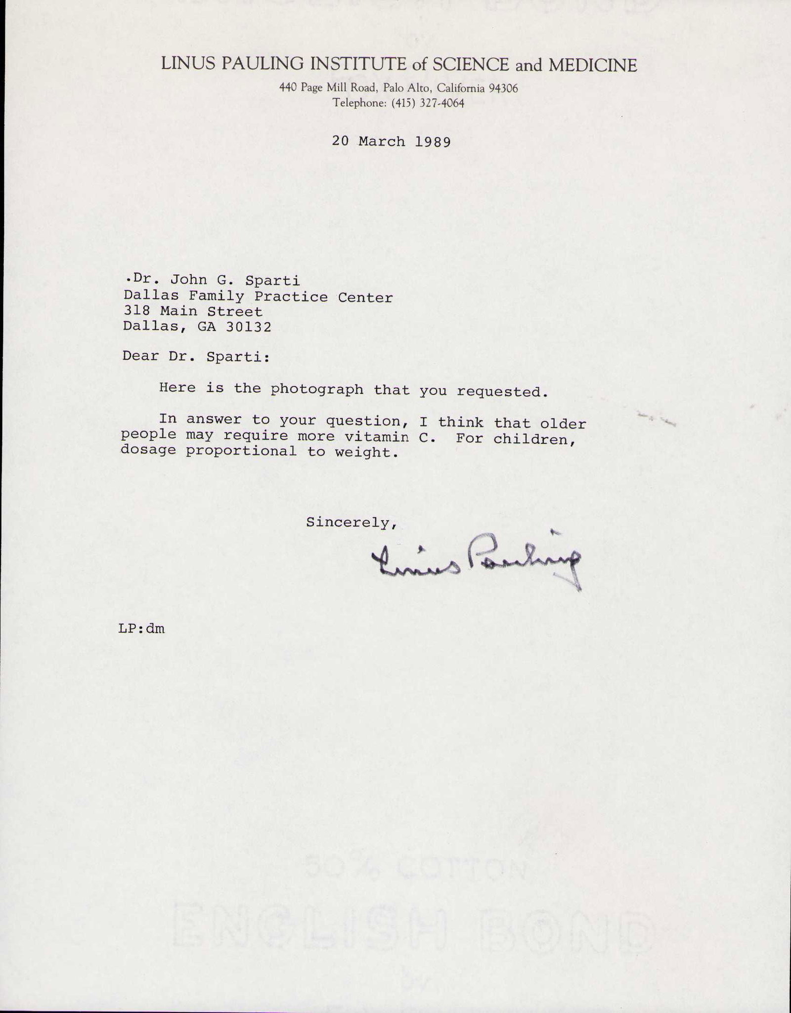 Linus Pauling signed letter: Famed doctor and discoverer of Vit C research on letterhead Nobel Prize winner One of only five people to win more than ONE Nobel Prize in fact Certificate of AuthenticityEVERY item in this auction co