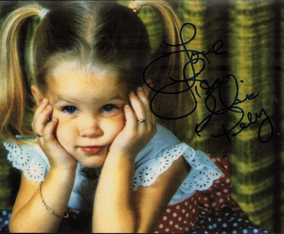 Lisa Marie Presley signed photograph: RARE and now died young like her famous father signed image of her as Elvis last remembered her Certificate of AuthenticityEVERY item in this auction comes with at minimum one fully illustrated and