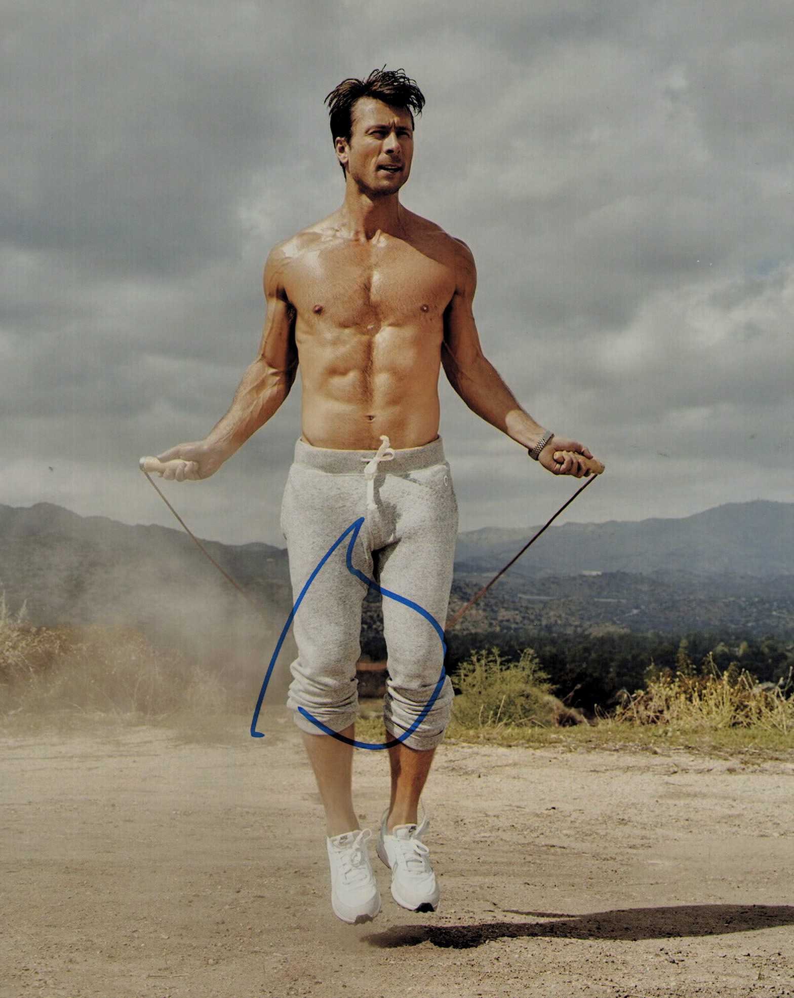 Glenn Powell signed photograph (1 of 1)