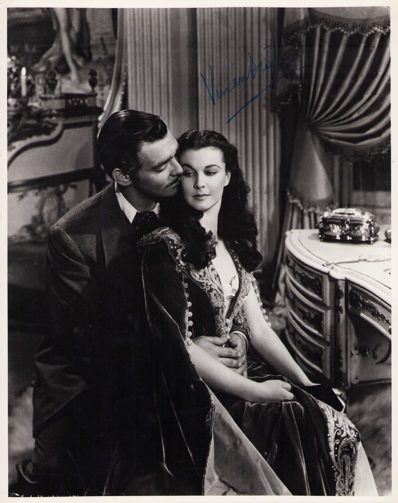 Vivien Leigh signed GWTW 11x14 photograph (1 of 1)