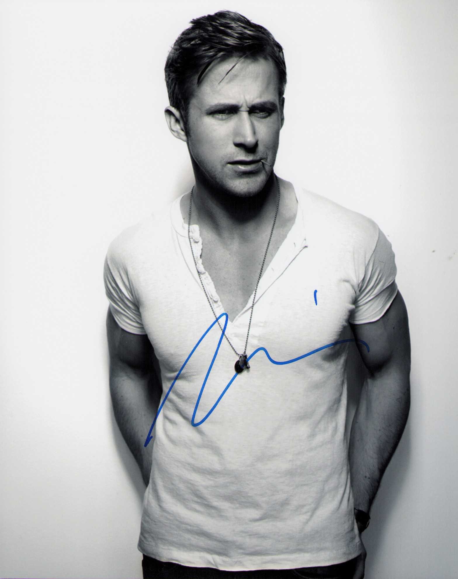 Ryan Gossling signed photograph: Sexy signed 8x10 of the actor recently in the hit movie Hail Mary Certificate of AuthenticityEVERY item in this auction comes with at minimum one fully illustrated and serial numbered searchable