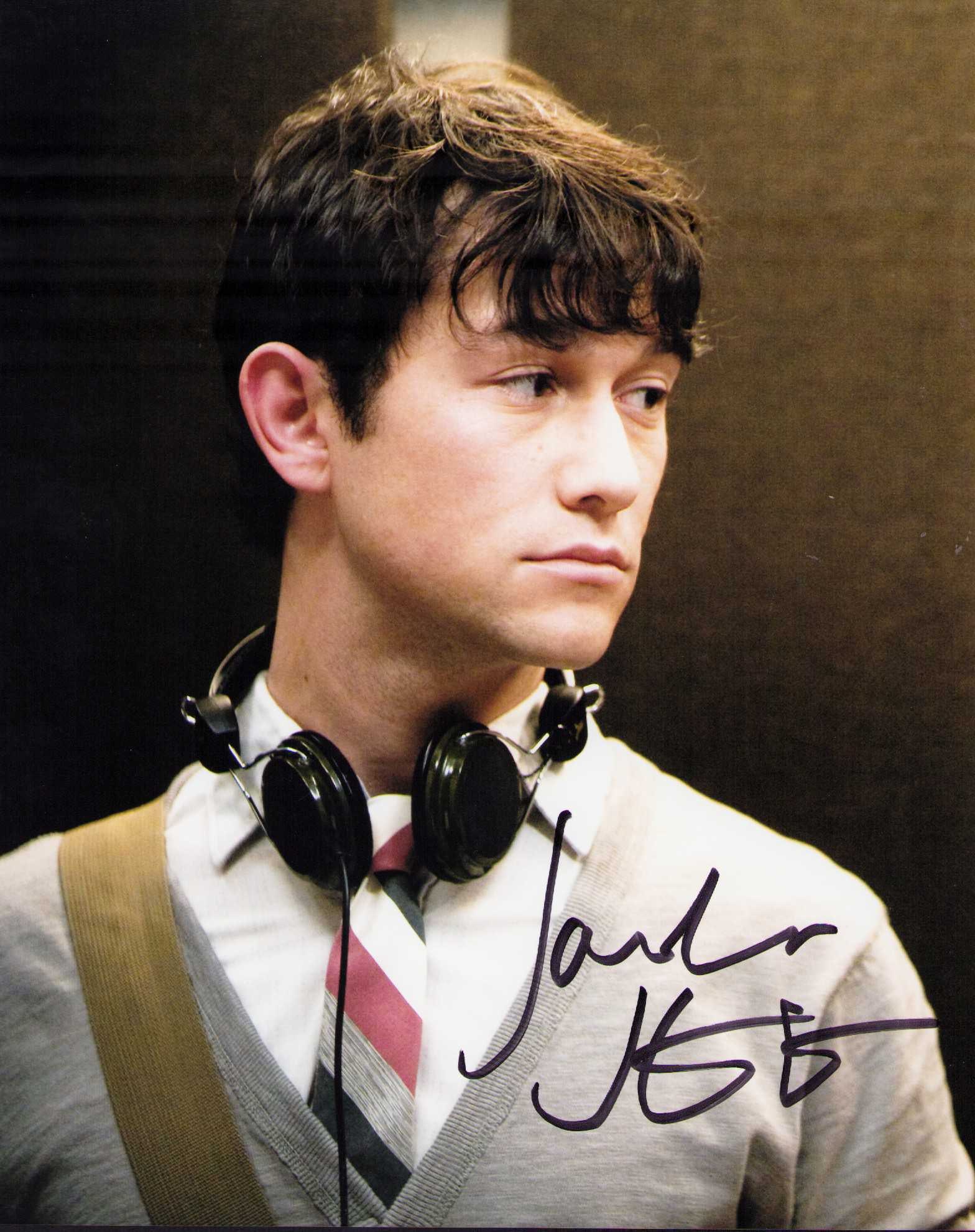 Joseph Gordon-Levitt signed photograph: Scarce actor from Third Rock From the Sun series signed in a movie role Certificate of AuthenticityEVERY item in this auction comes with at minimum one fully illustrated and serial numbered