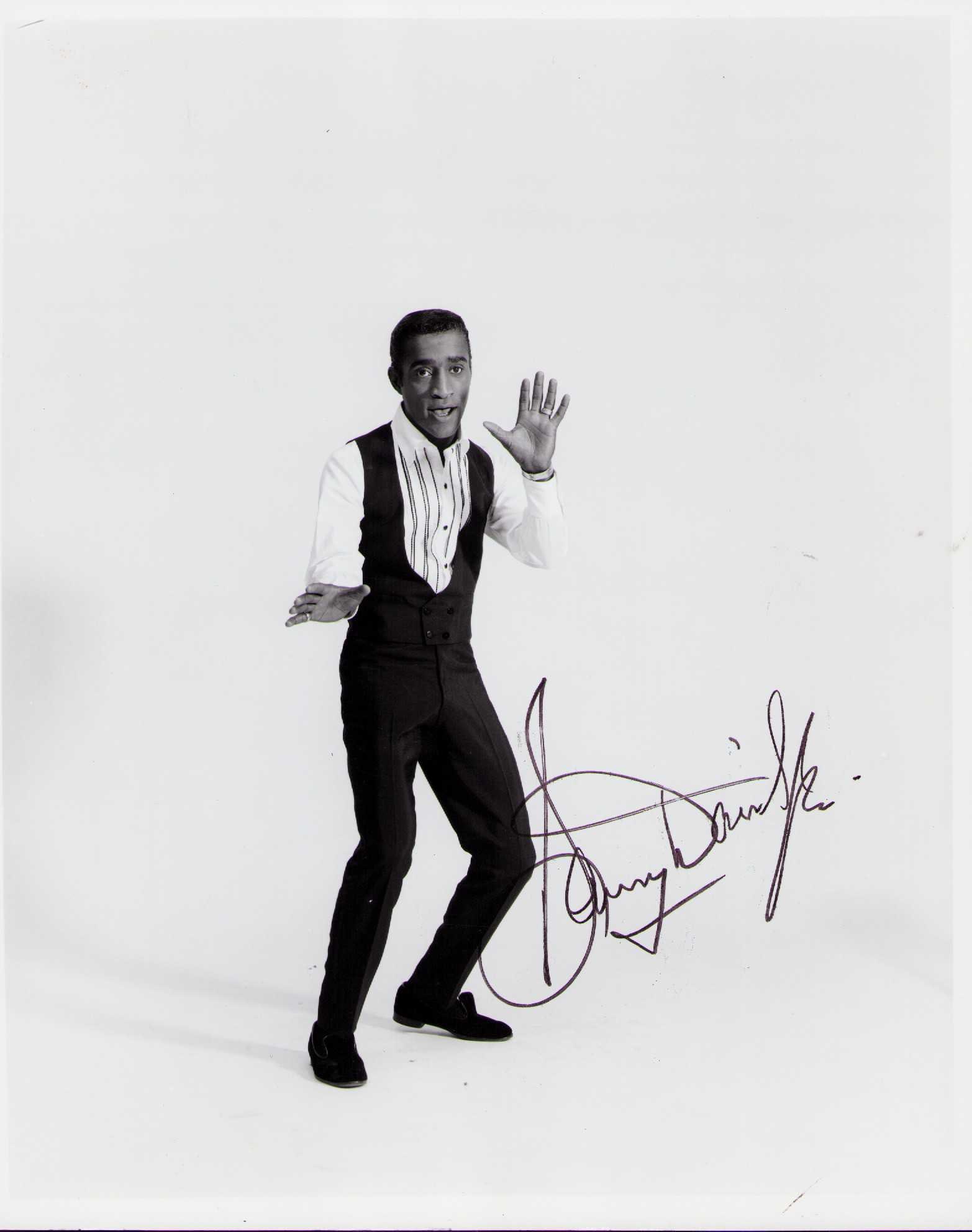 Sammy Davis Jr signed photograph (1 of 1)