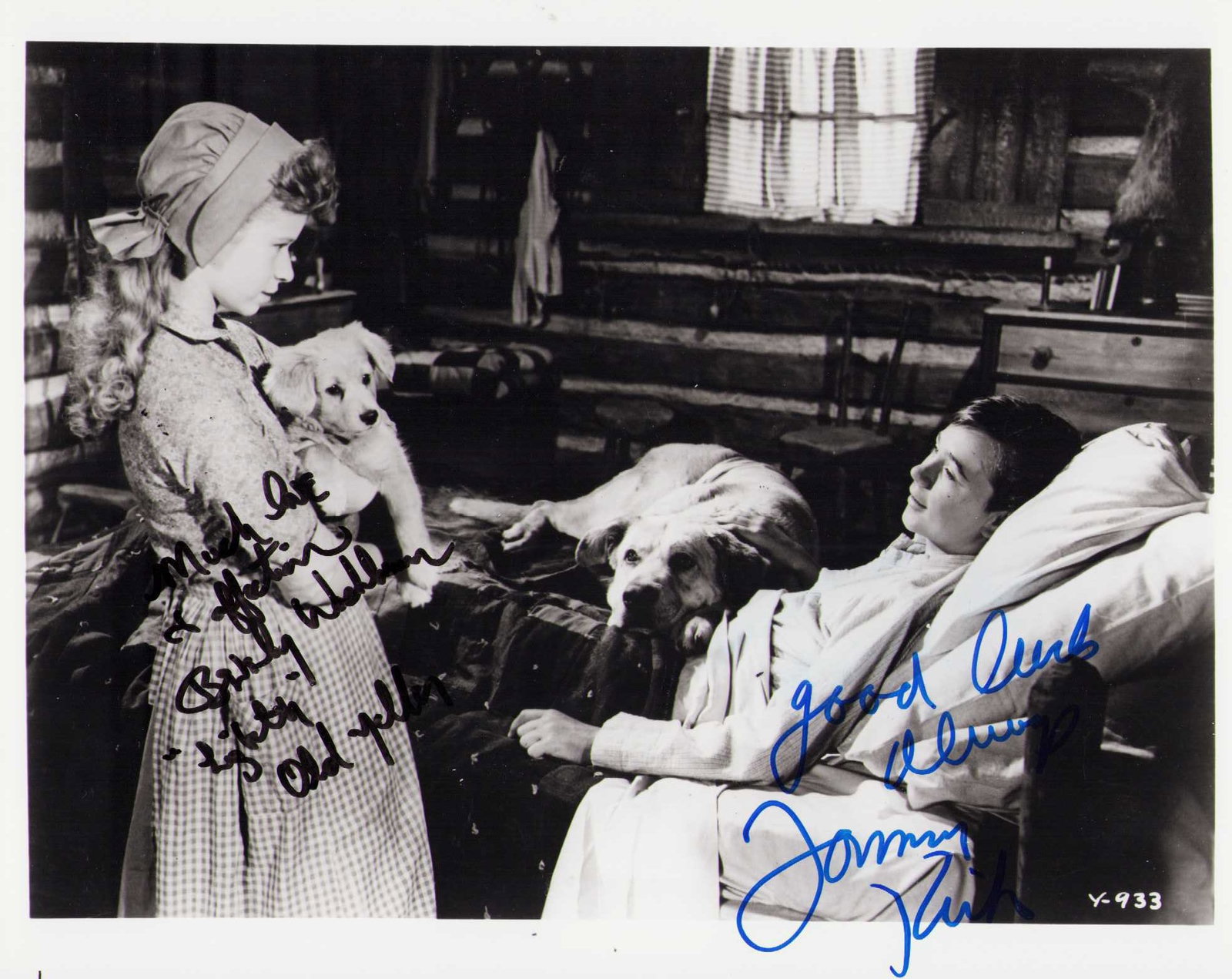 Old Yeller cast signed photograph Beverly Washburn and Tommy Kirk (1 of 1)