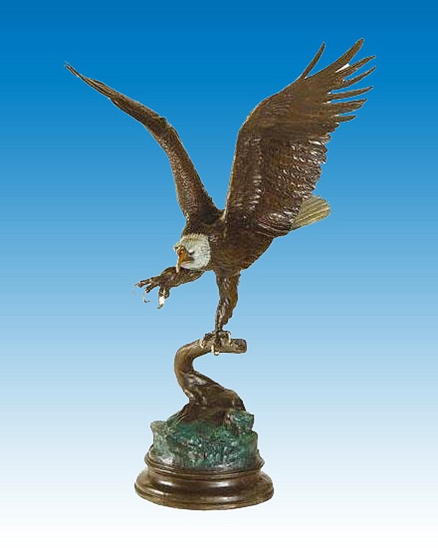 Eagle by Jules Moigniez Bronze sculpture