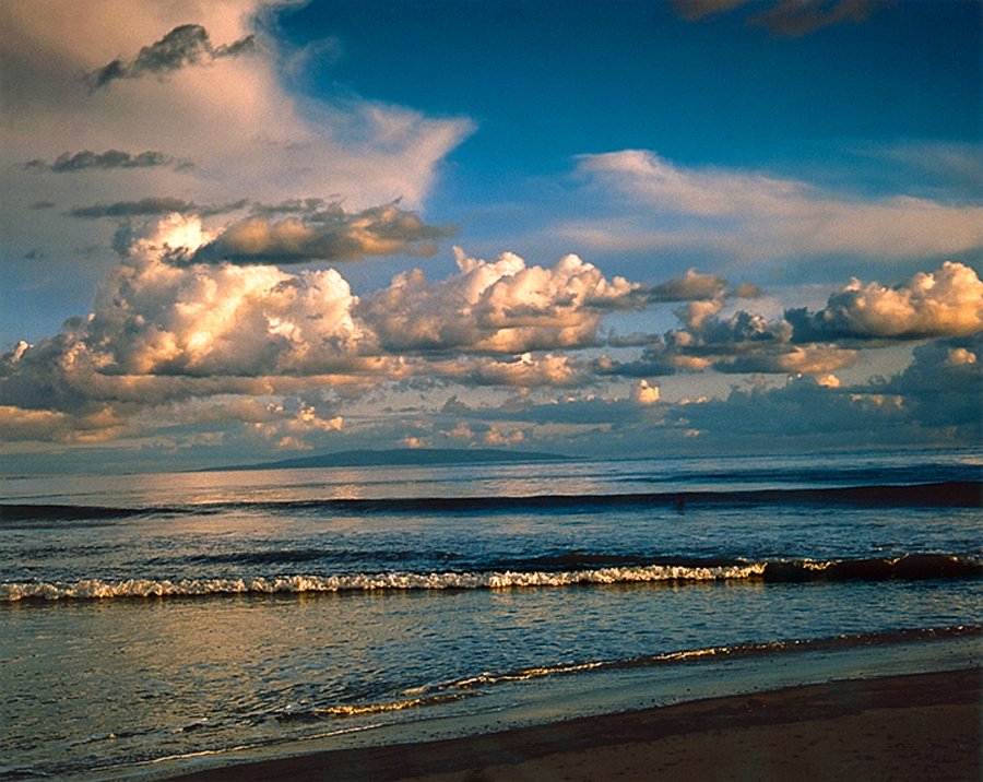 Nick Rodionoff Limited Edition Photography on canvas: by Rodionoff Photography on canvas. Includes certificate of authenticity. Hand signed and numbered by the artist. approx 20 x 30 Limited Edition.This comes ready to hang wrapped on gallery canvas bars