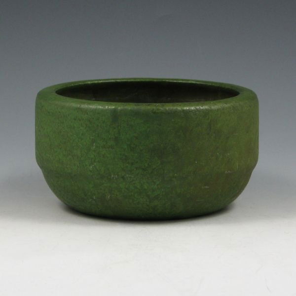 Roseville Egypto 5 3/4" Fern Dish - Mint: Roseville Egypto fern dish in rich matte green glaze. As an alternative, the piece could be Roseville Chloron. Unmarked. Mint with a factory stilt pull to the base foot. 5 3/4" wide by 3" tall.
