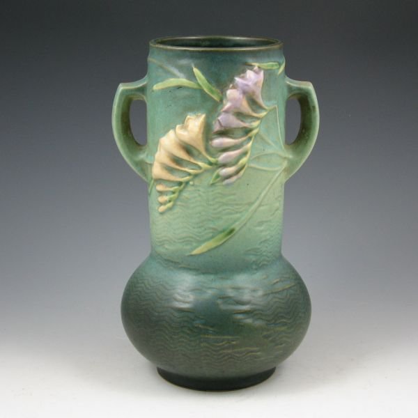 Roseville Freesia 126 10" Vase Mint