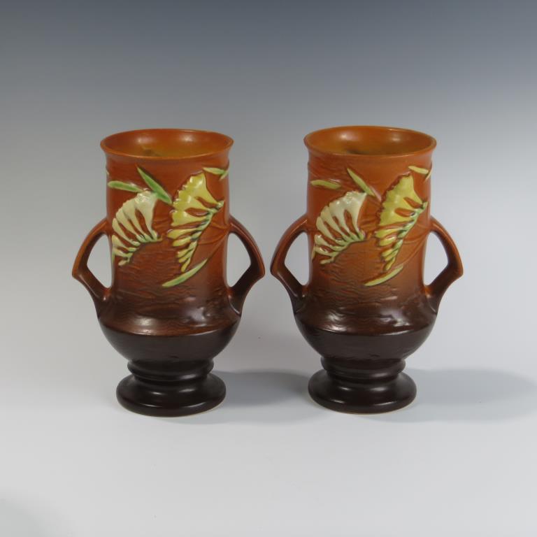 Roseville Freeshia Vases in Orange (1 of 2)