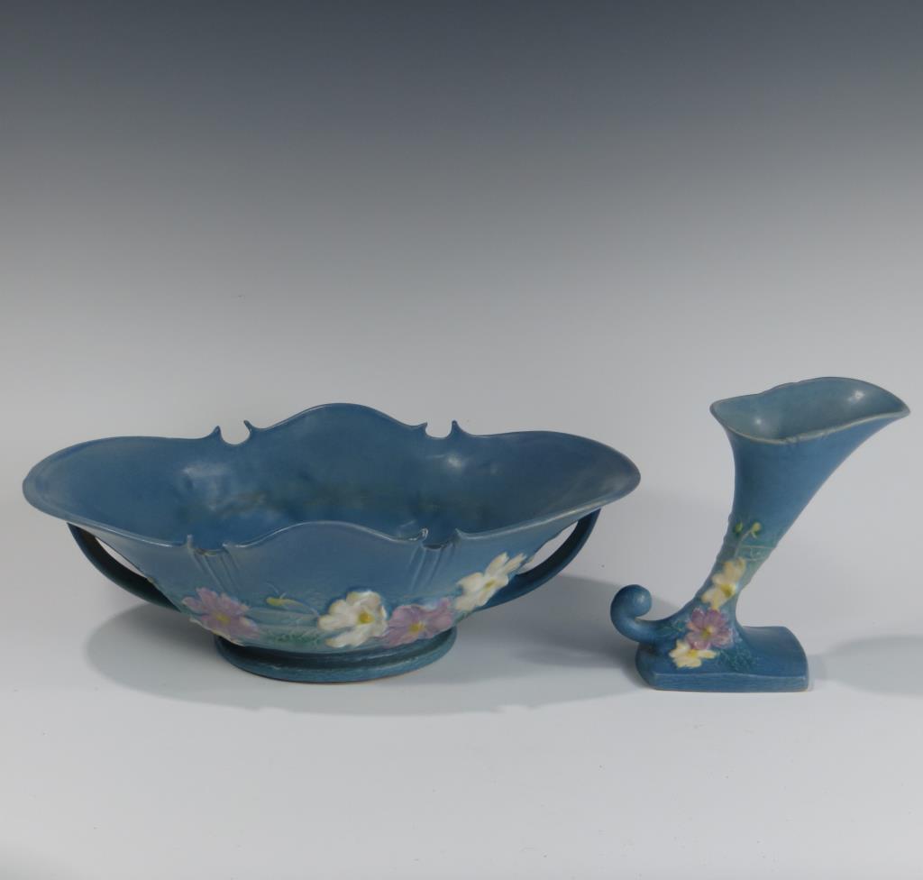 Roseville Cosmos Console Bowl & Cornucopia (1 of 1)