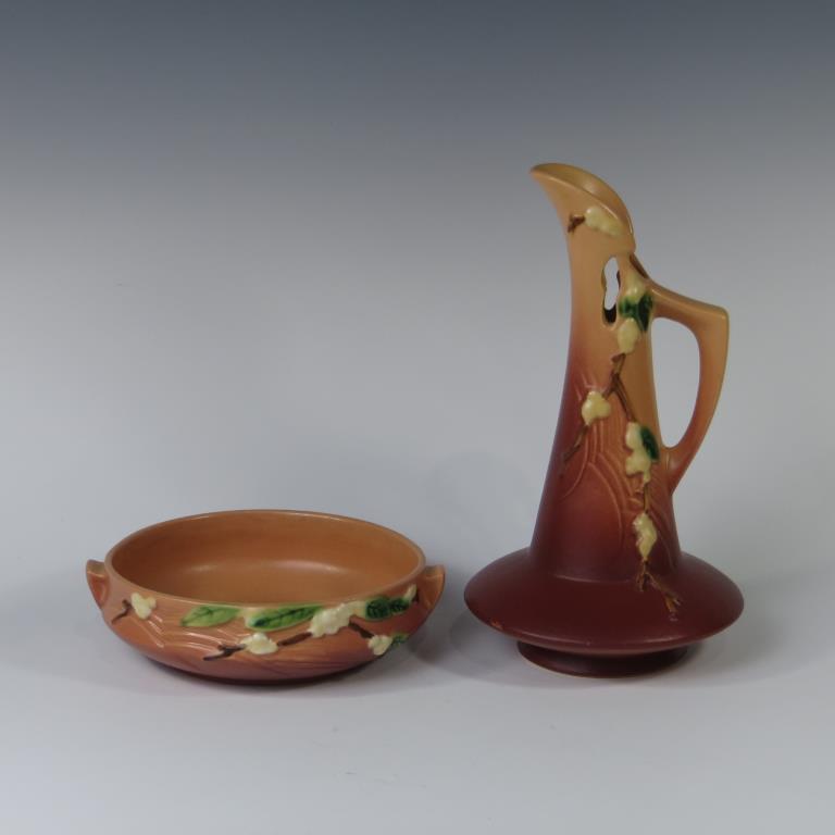 Roseville Snowberry Ewer & Low Bowl (1 of 1)