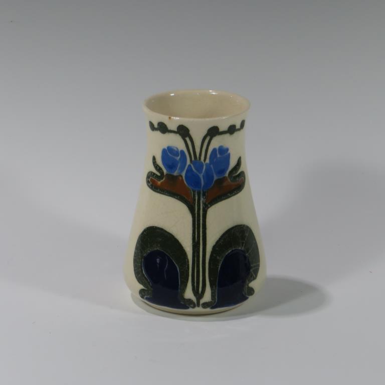 Vance Avon Vase (1 of 3)