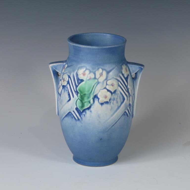 Roseville Clemana Vase (1 of 2)