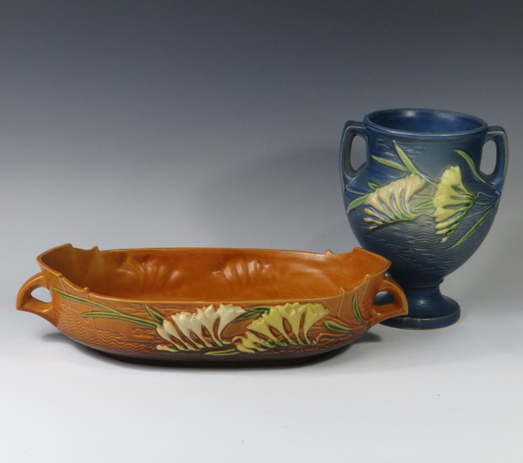 Roseville Freesia Console Bowl & Vase (1 of 3)