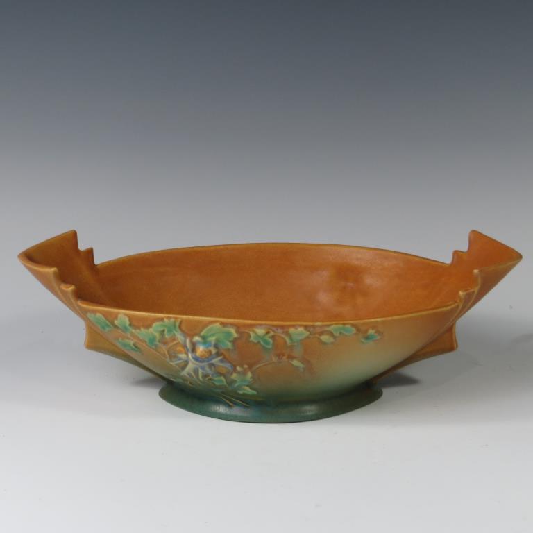 Roseville Columbine Console Bowl (1 of 2)