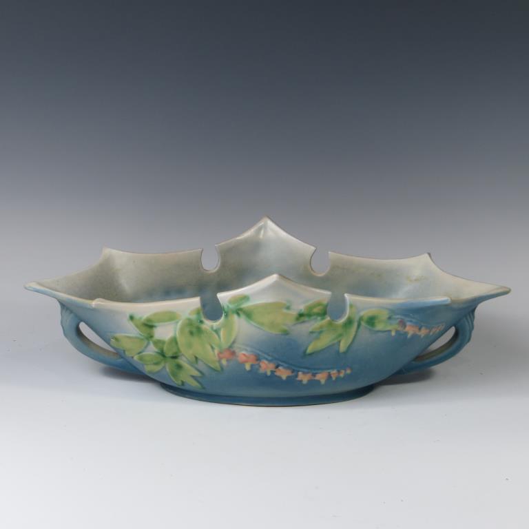 Roseville Bleeding Heart Console Bowl (1 of 2)